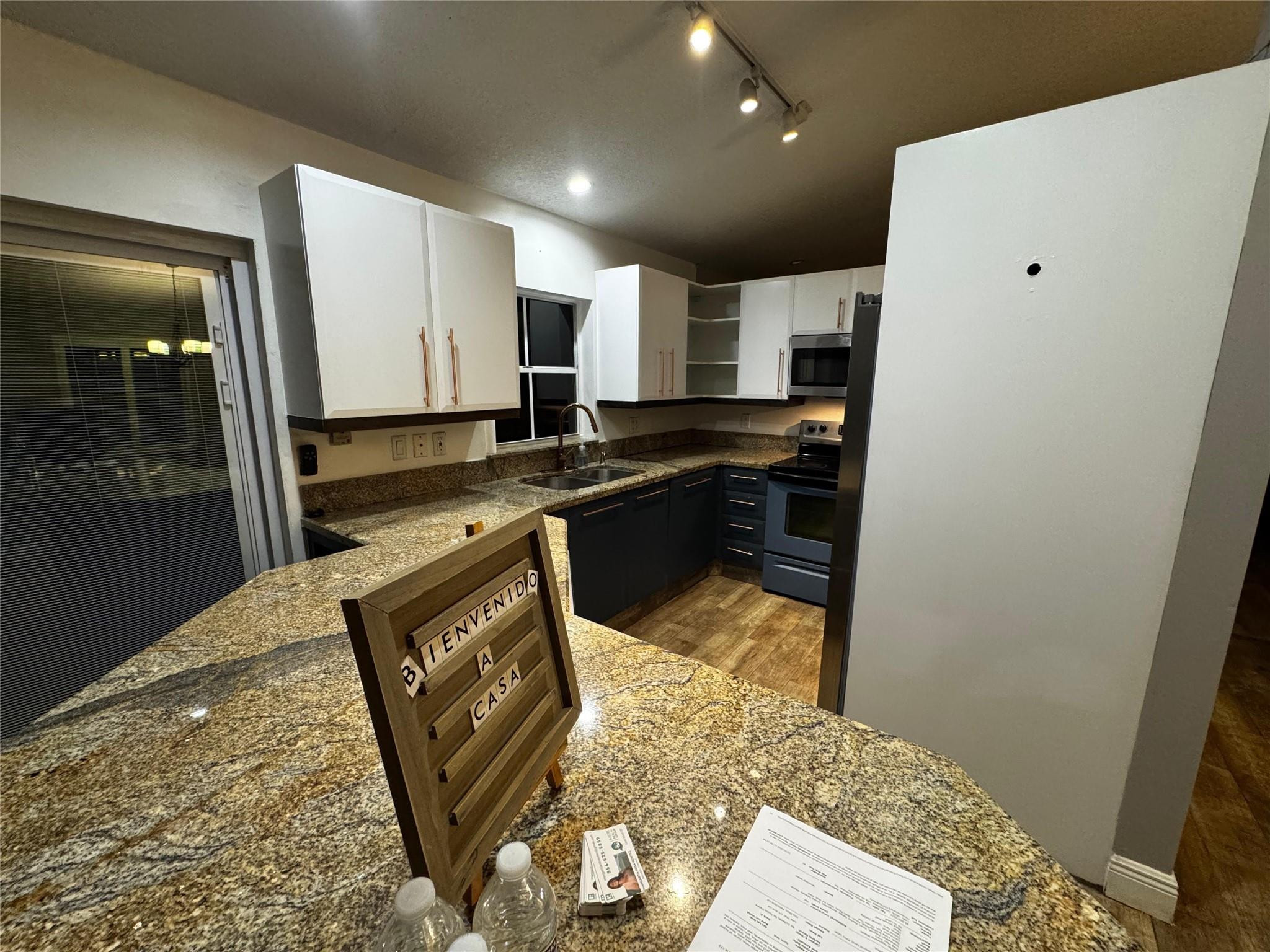 Country Crk Ph Tract A - Residential Lease