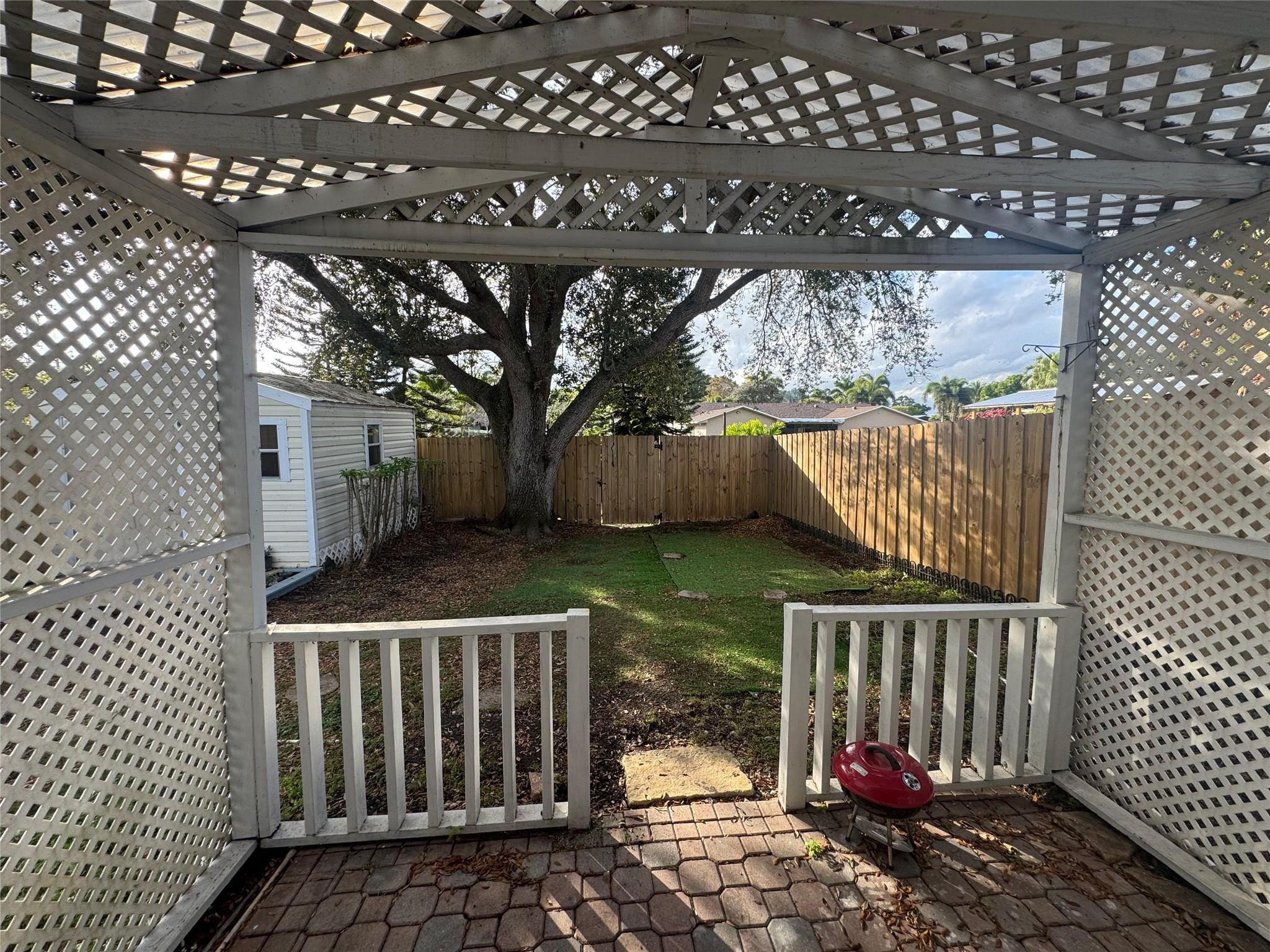 Country Crk Ph Tract A - Residential Lease