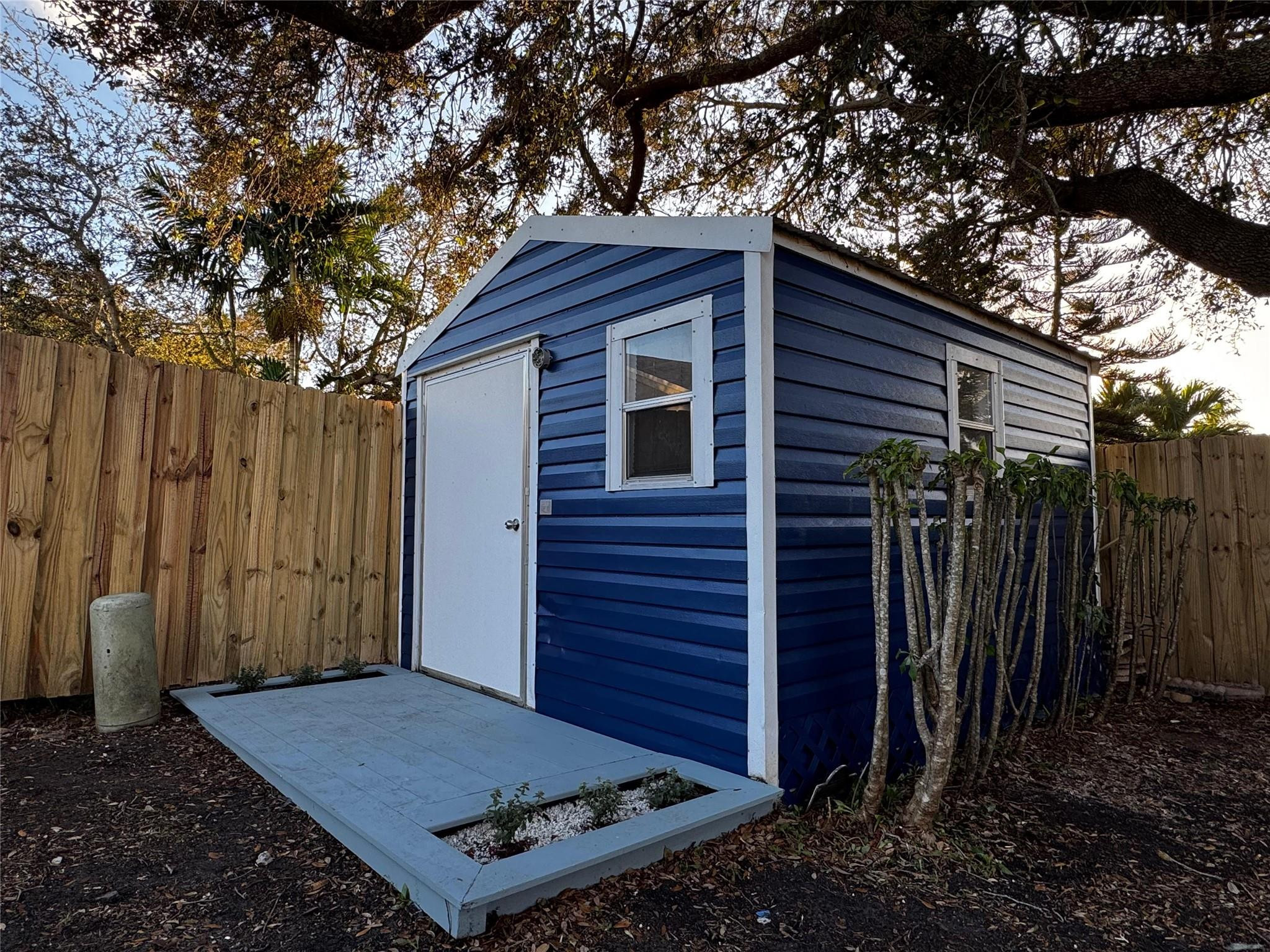 Country Crk Ph Tract A - Residential Lease