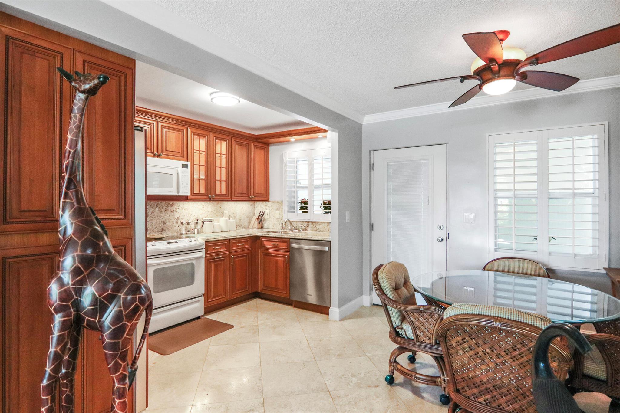 Ocean Towers South - Residential Lease