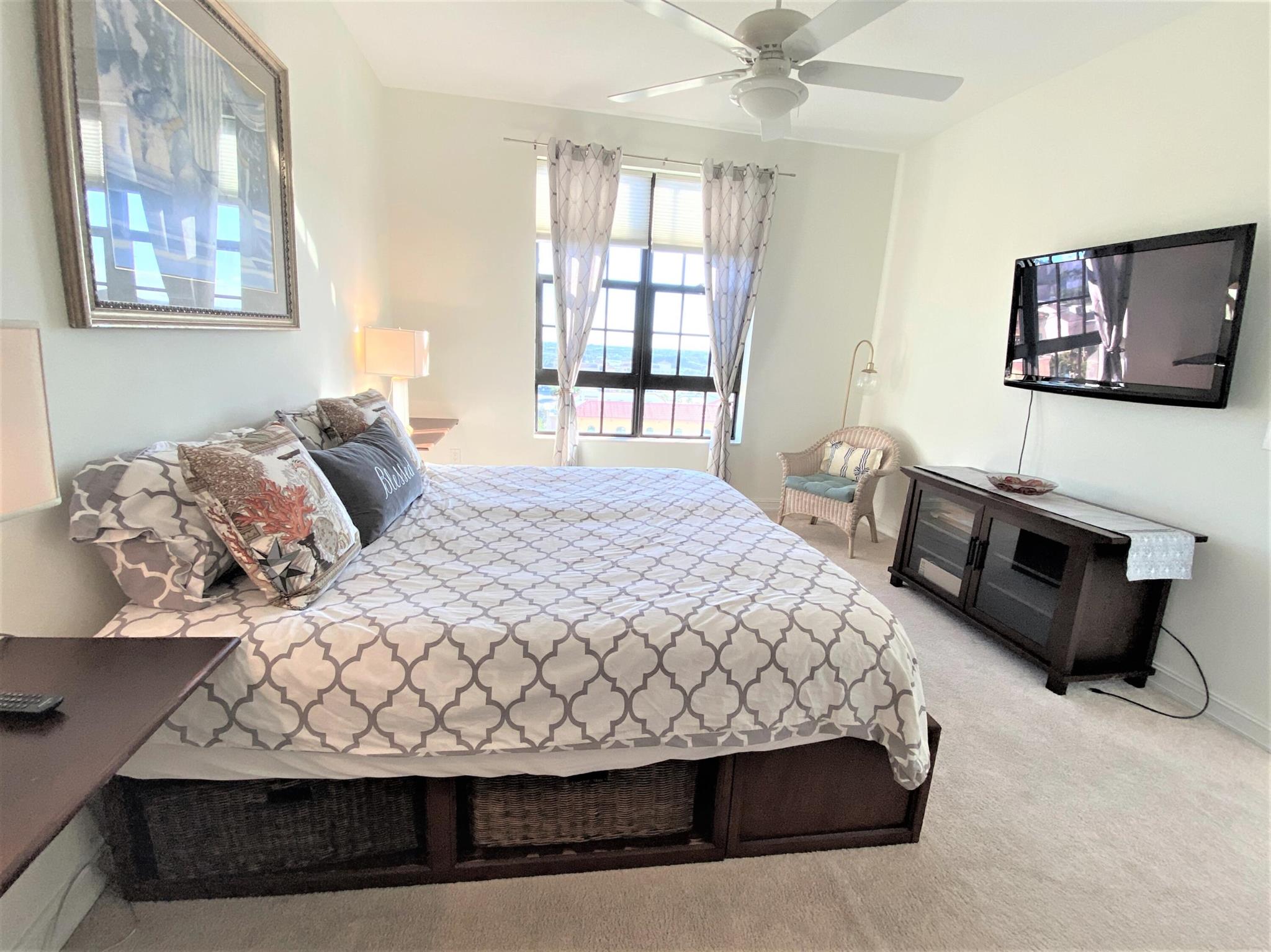 ONE CITY PLAZA CONDOMINIU - Residential Lease