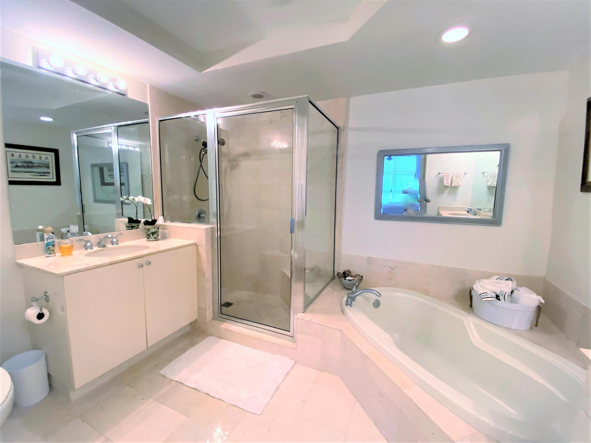 ONE CITY PLAZA CONDOMINIU - Residential Lease