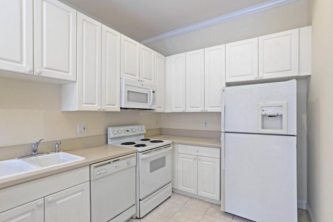 PGA COMMONS 1 - Residential