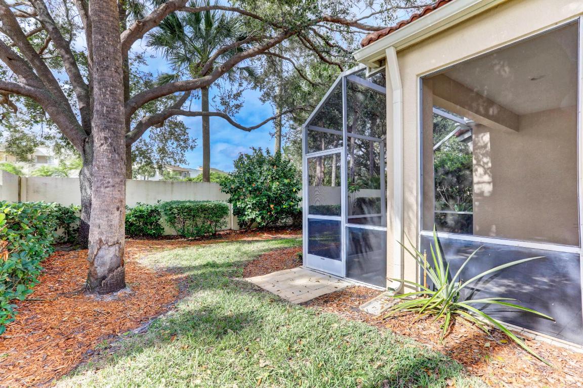 PGA COMMONS 1 - Residential