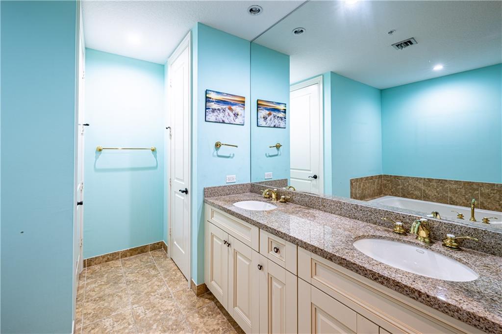 City Walk in Pineapple Gr - Residential