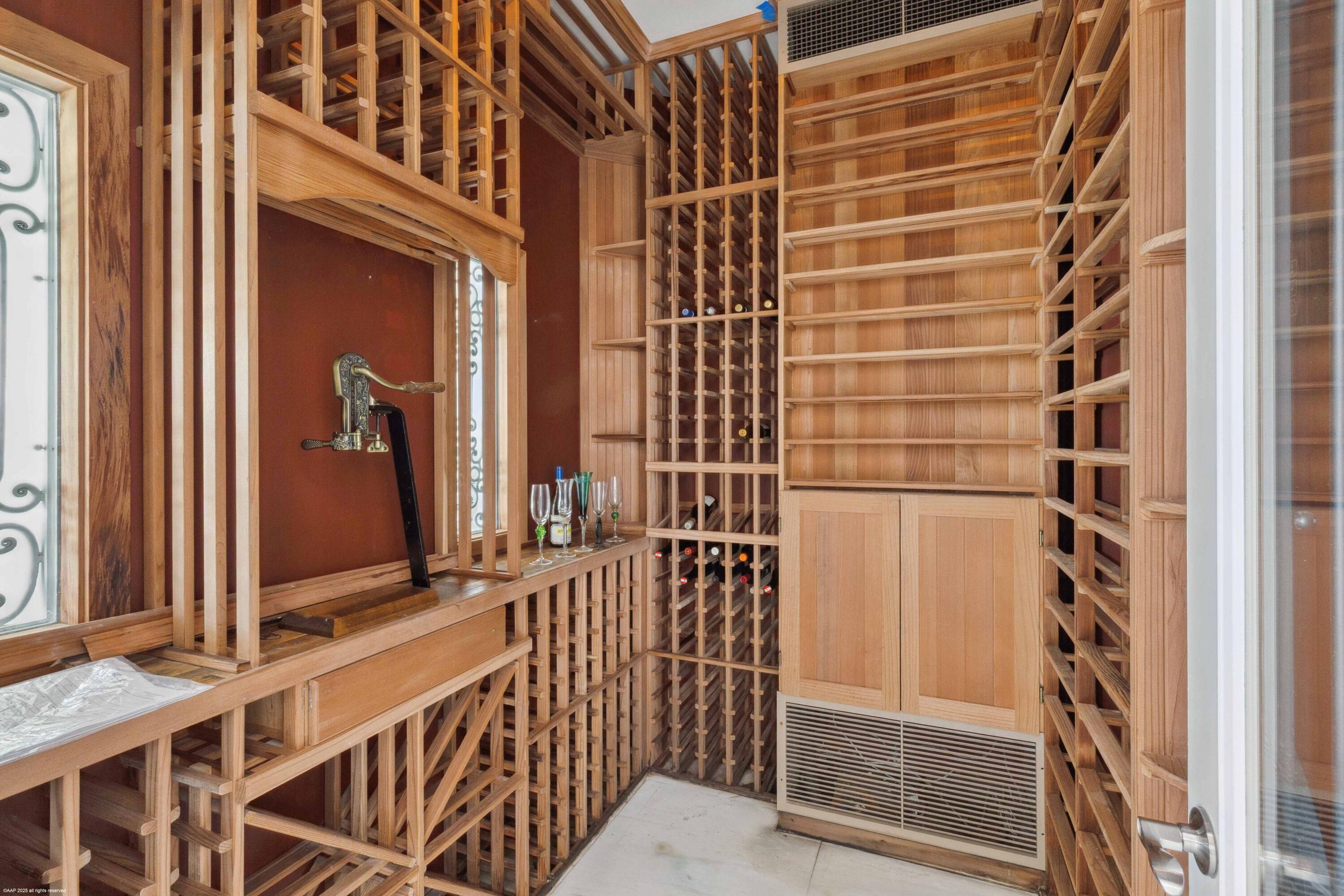 OLD PALM - Residential