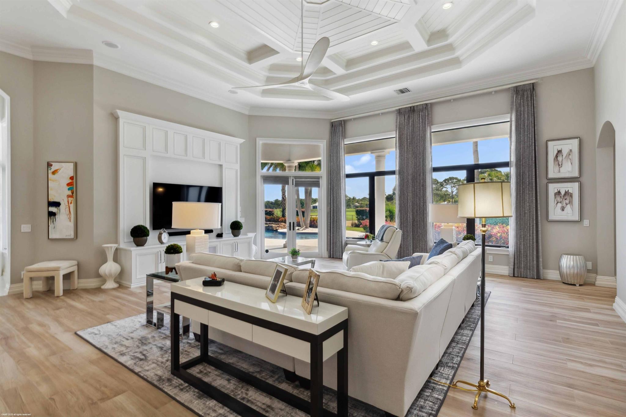 OLD PALM - Residential