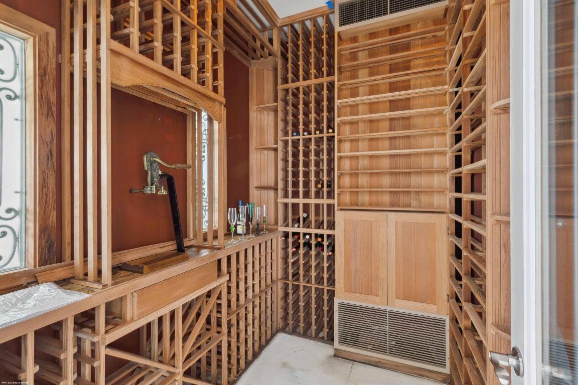 OLD PALM - Residential