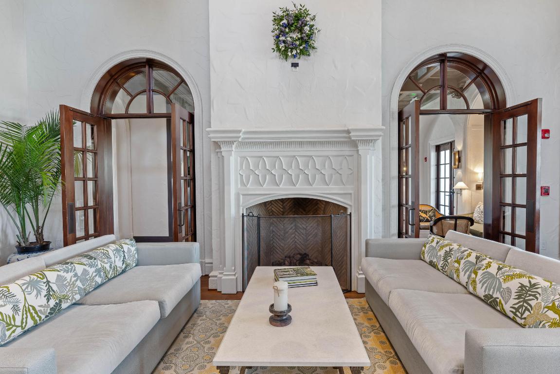 OLD PALM - Residential