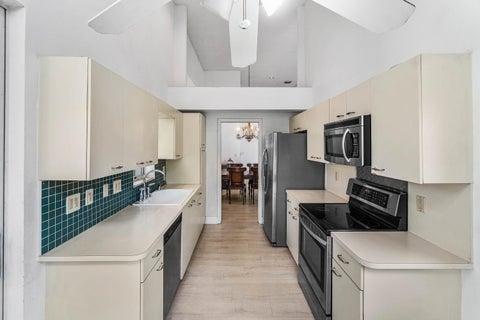 Tiny photo for 5106 Windsor Parke Drive, Boca Raton, FL 33496 (MLS # B26030724)