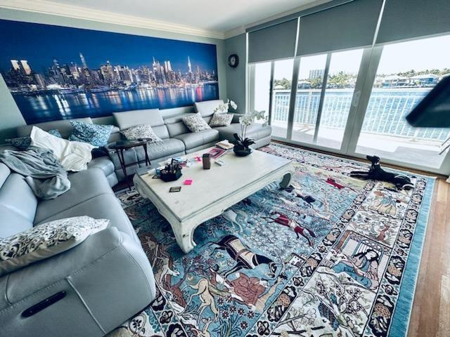 Bayshore Towers - Residential