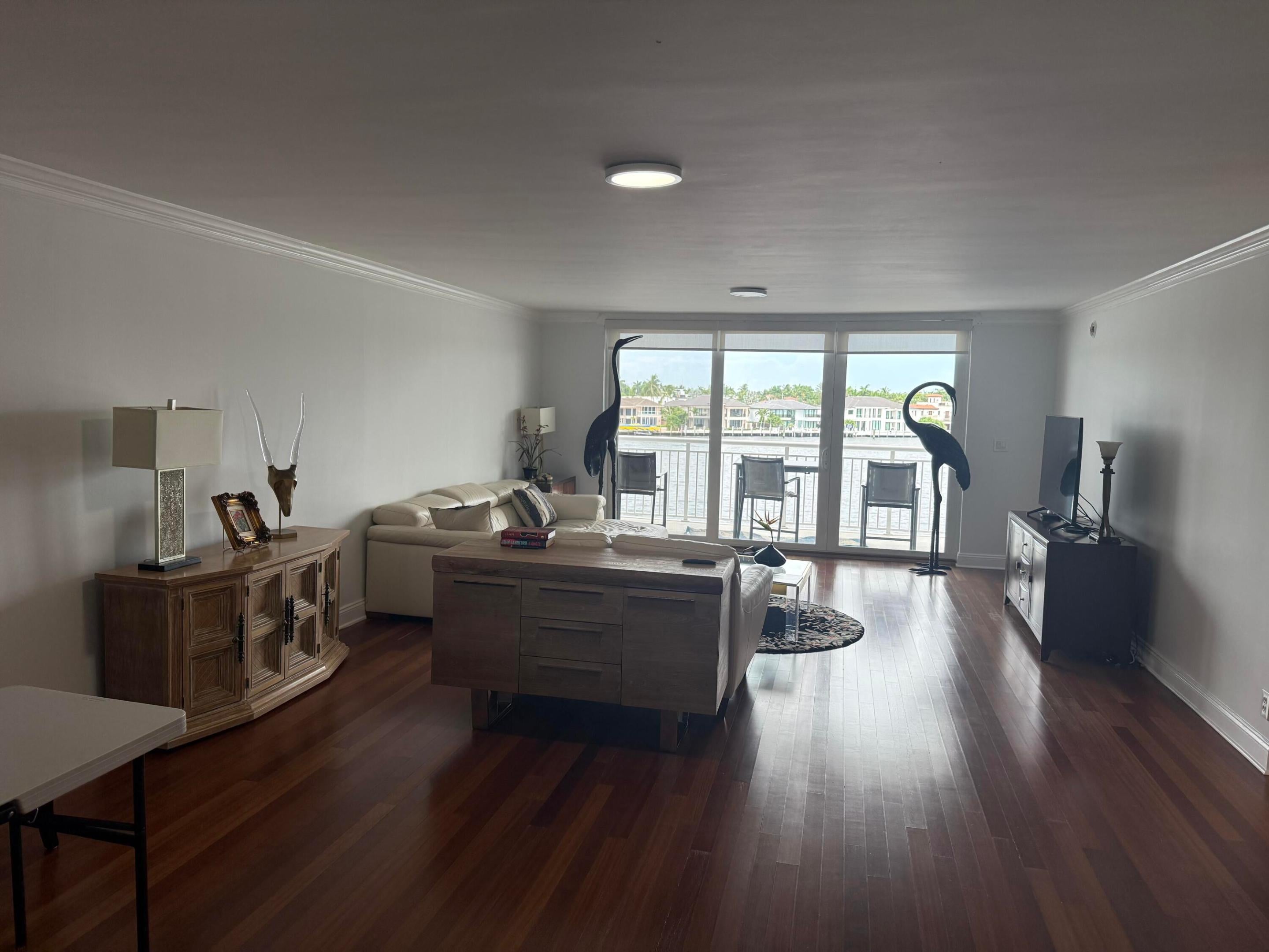 511 Bayshore Drive 405