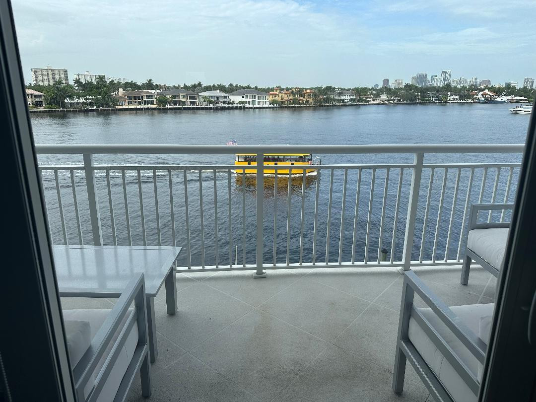 Bayshore Towers - Residential