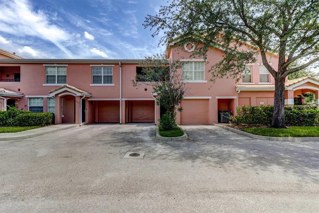 Photo of 162 SW Peacock Boulevard #32206, Port Saint Lucie, FL 34986 (MLS # R10713152)