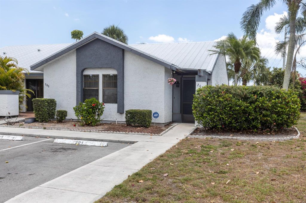 Photo of 201 SW Sterret Circle, Port St Lucie, FL 34953 (MLS # R10993970)