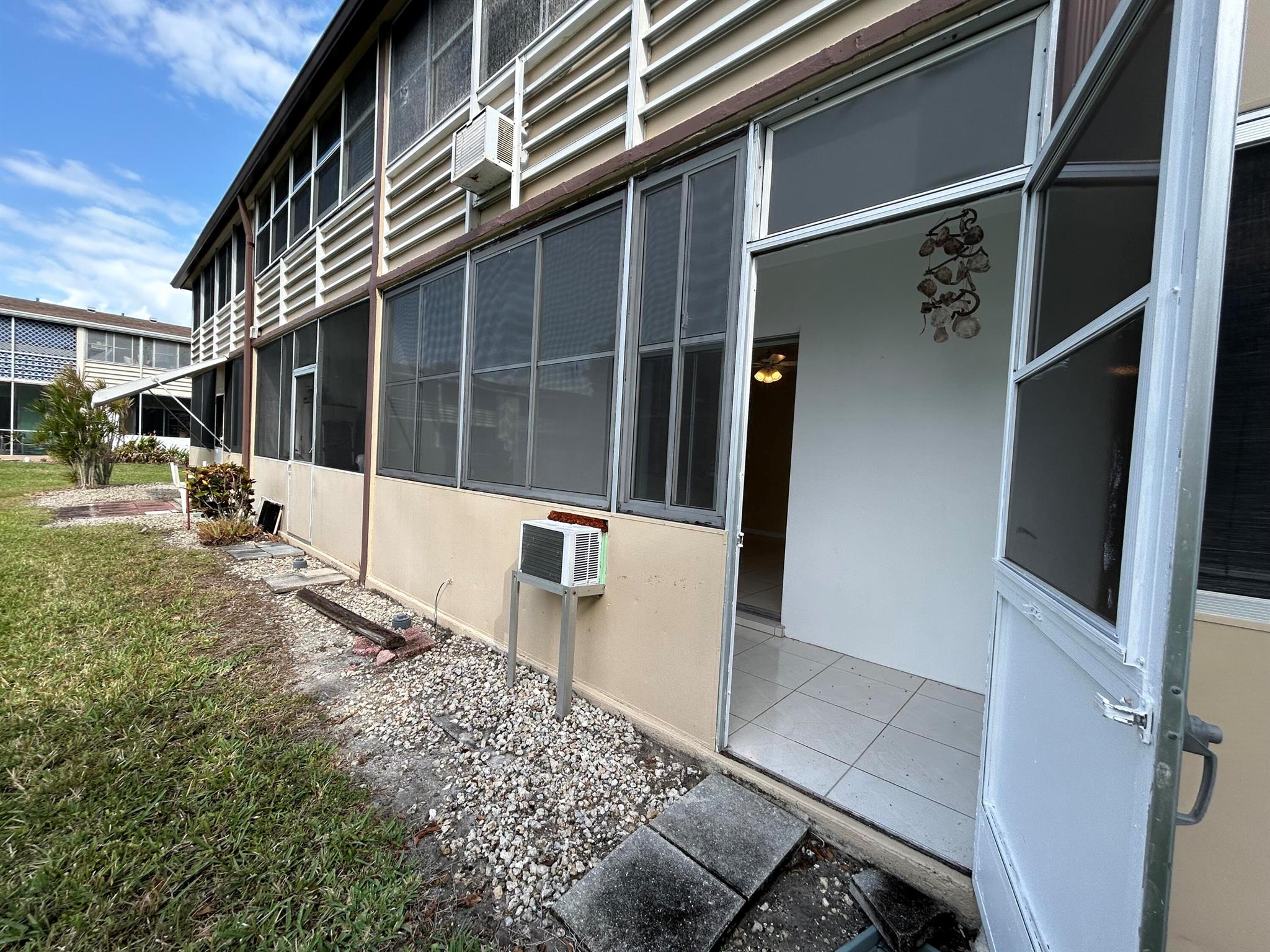 CENTURY VILLAGE -CANTERBU - Residential