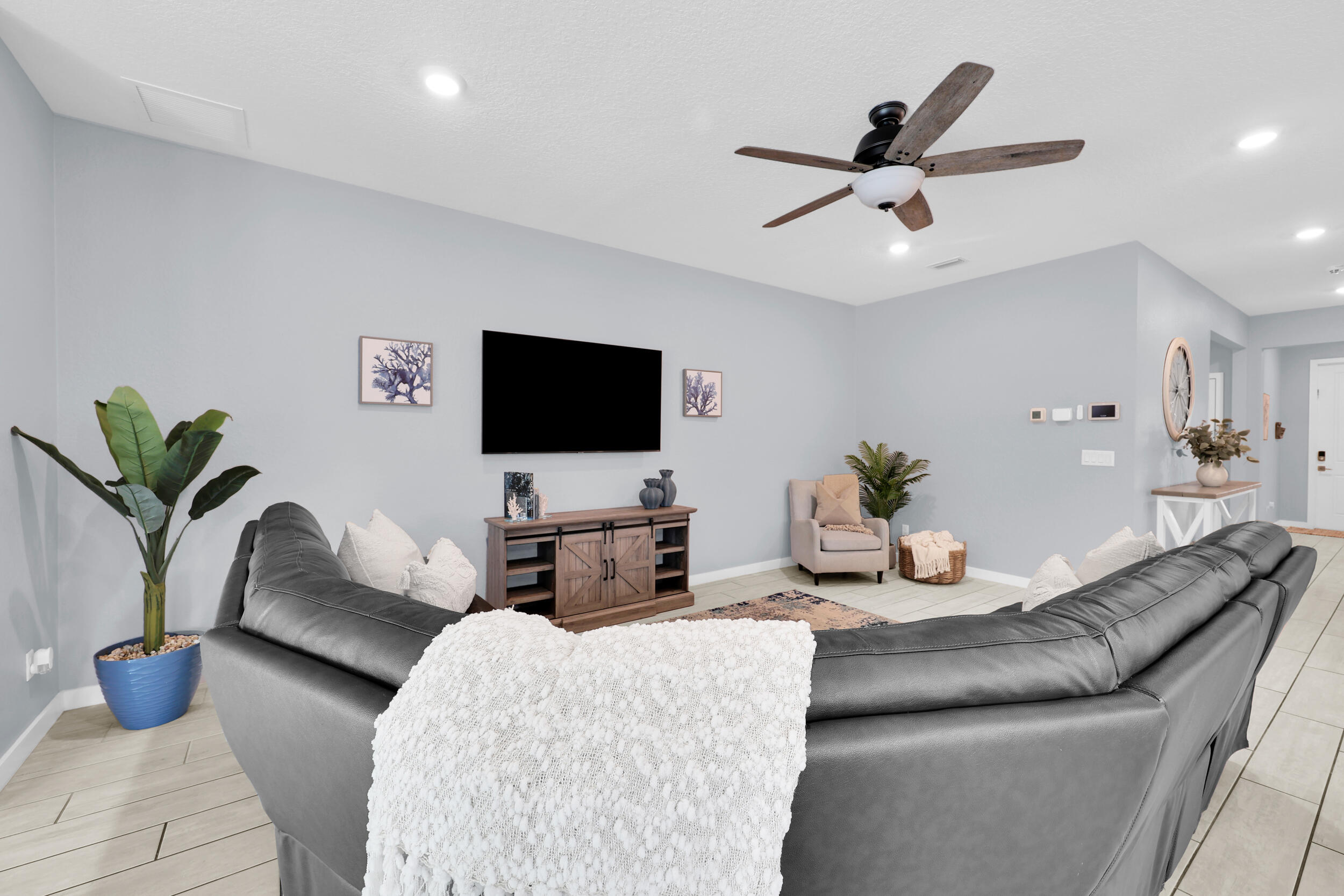 2335 SW Strawberry Terrace
