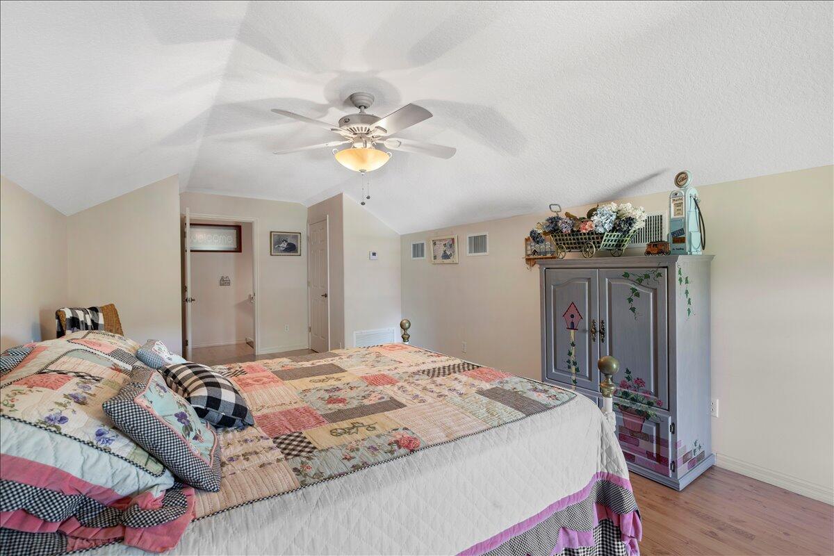 GLENDALE ACRES (A OF E) - Residential