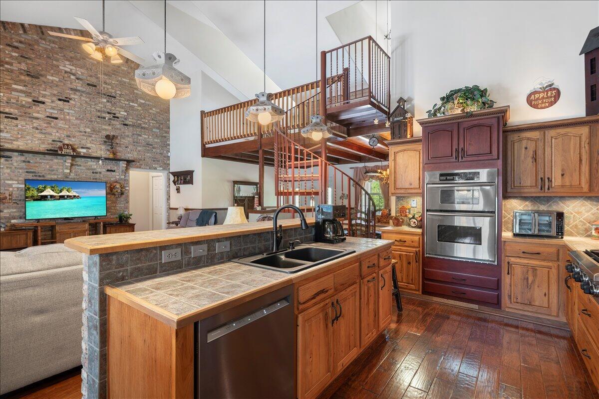 GLENDALE ACRES (A OF E) - Residential