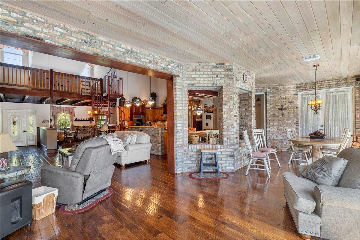 GLENDALE ACRES (A OF E) - Residential