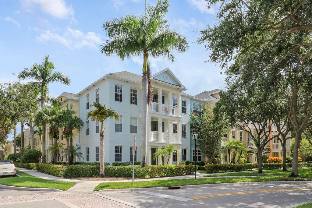 Photo of 225 Murcia Drive #310, Jupiter, FL 33458 (MLS # R11003986)