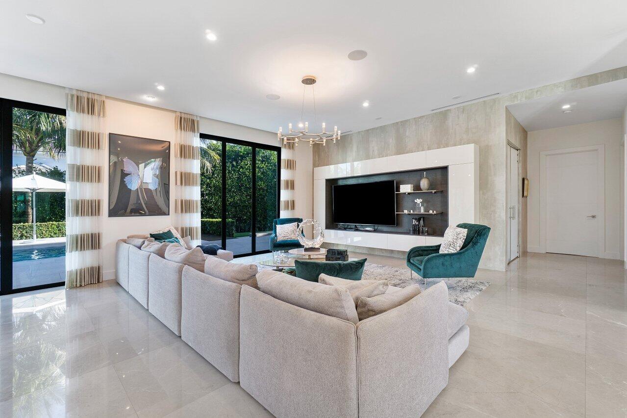 Royal Palm Yacht & Country Club - Residential