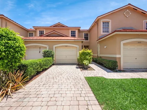 4167 Crystal Lake Drive, Deerfield Beach, FL MLS: R11092074