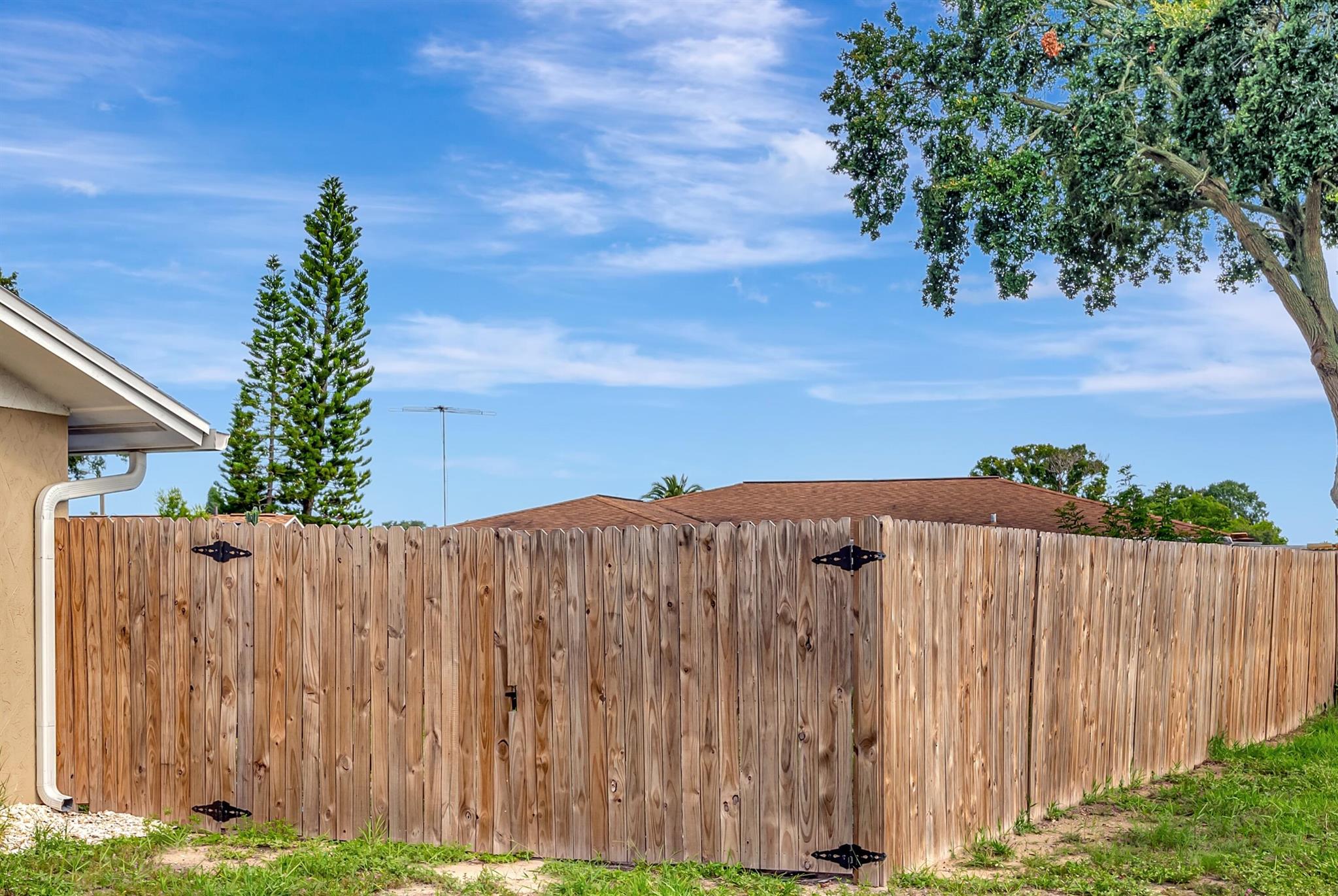 JASMINE LAKES - Residential Lease