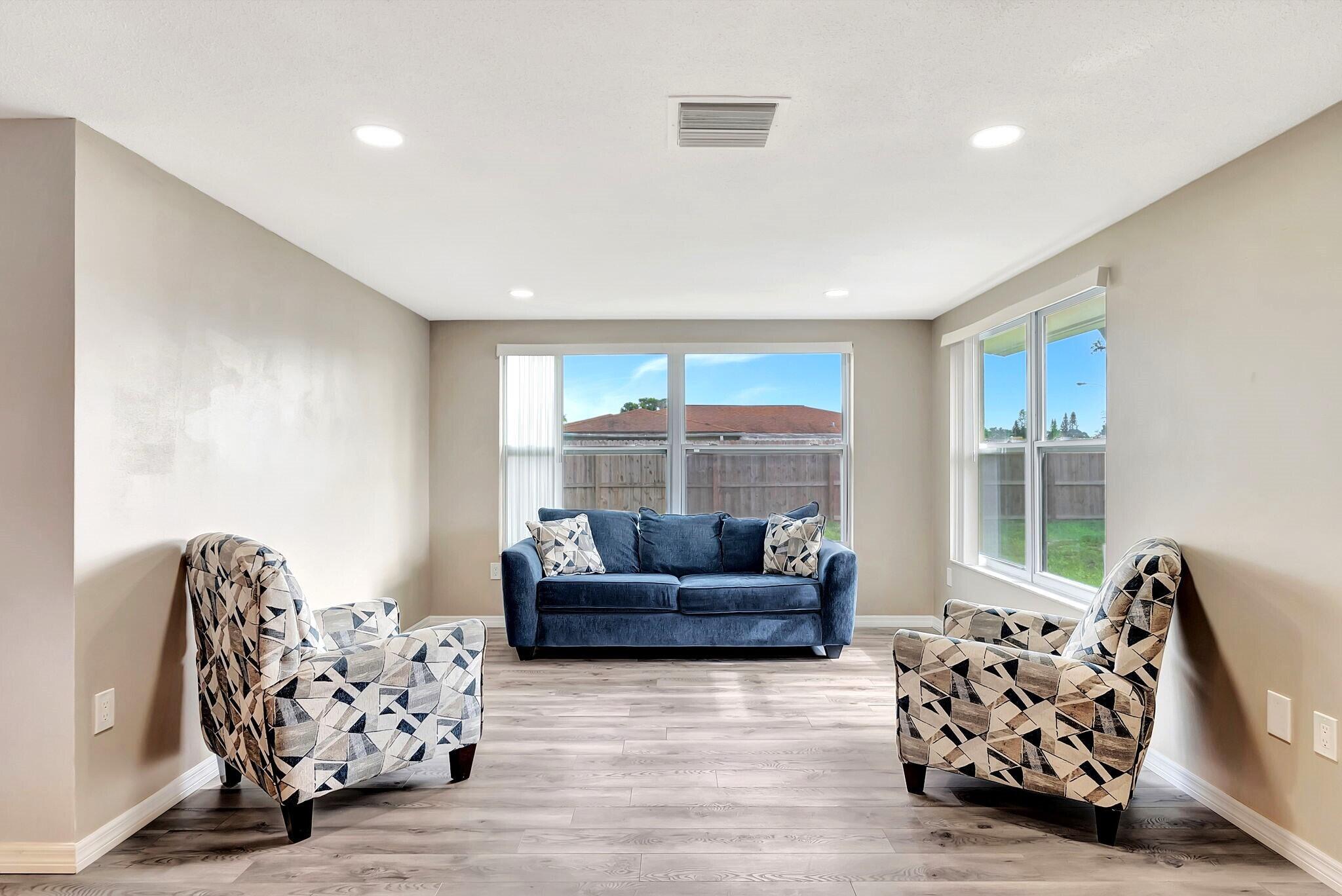 JASMINE LAKES - Residential Lease