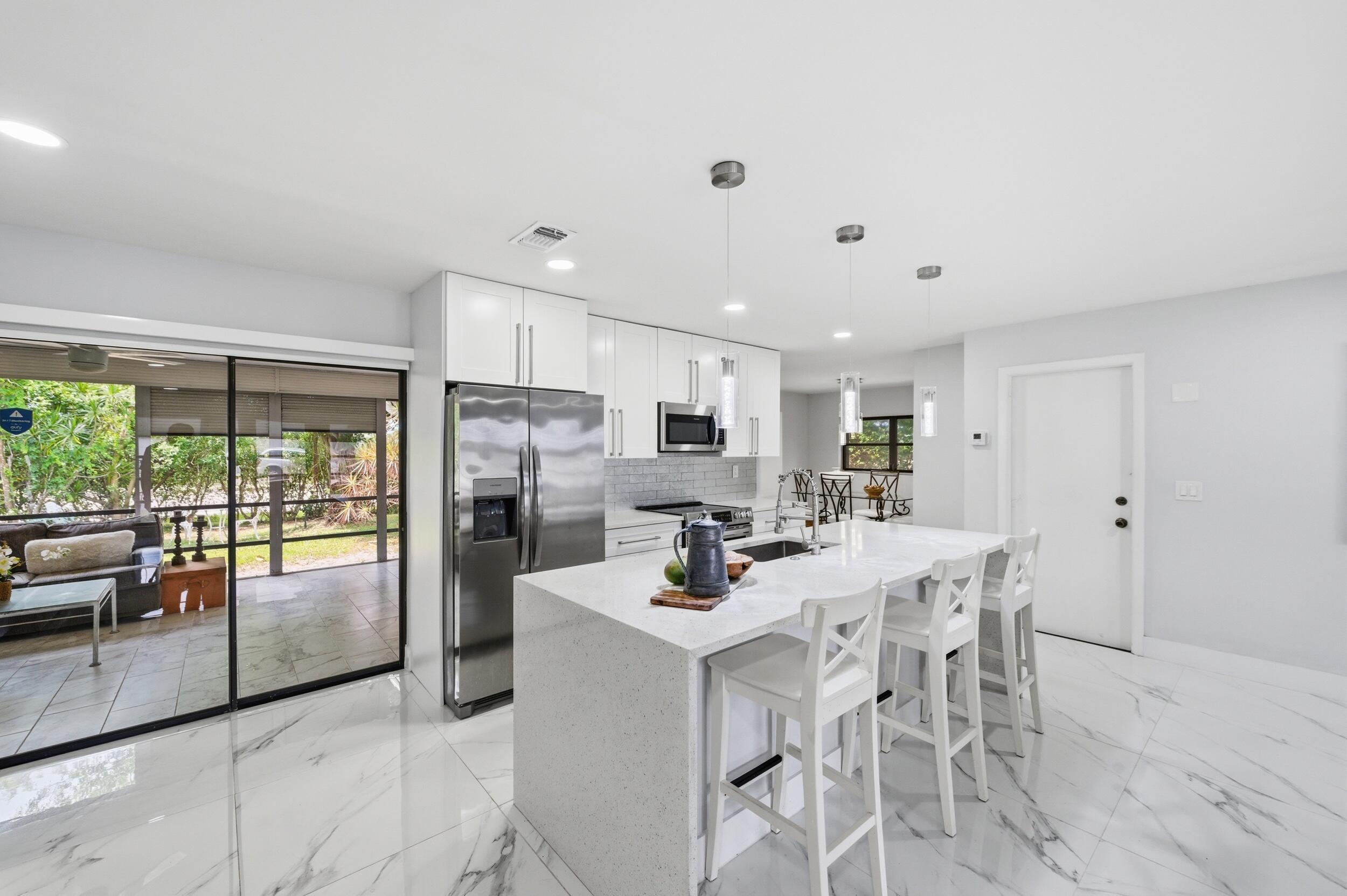 COCO WOOD LAKES SEC 1 - Residential Lease