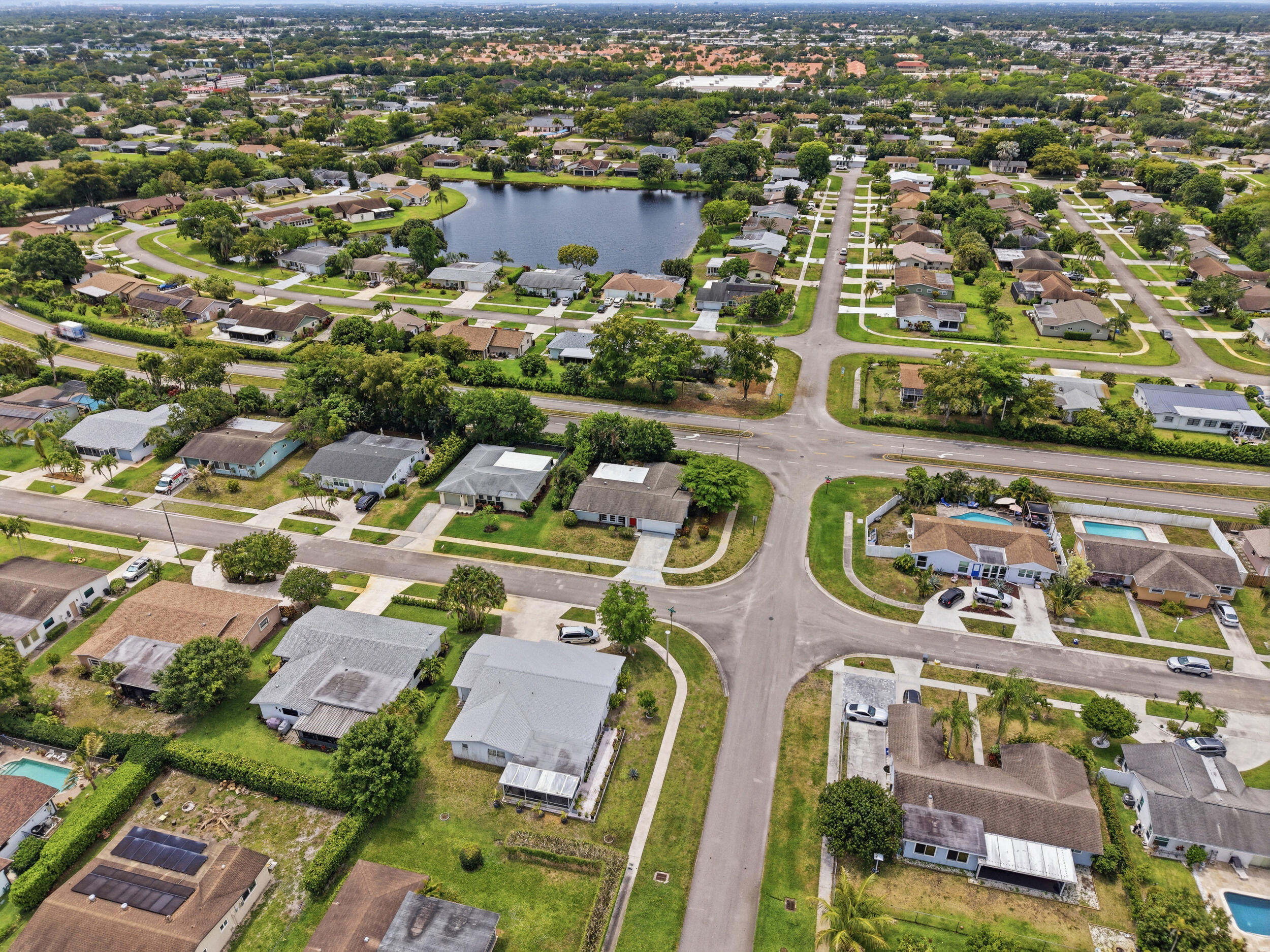 COCO WOOD LAKES SEC 1 - Residential Lease
