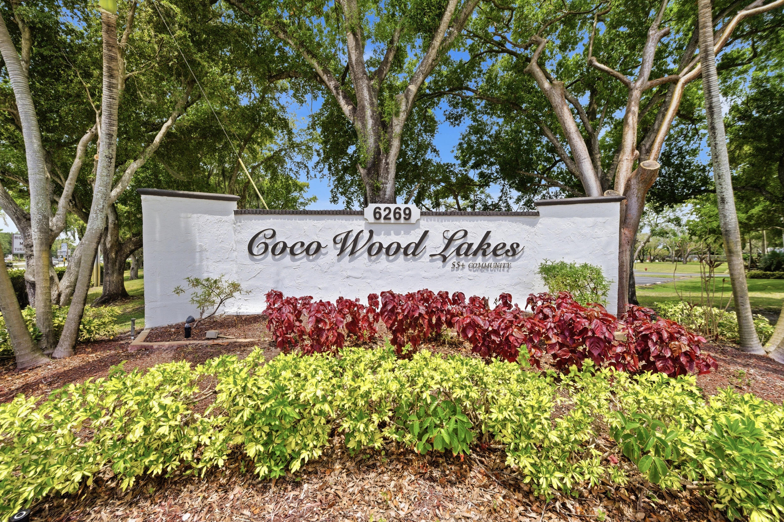 COCO WOOD LAKES SEC 1 - Residential Lease