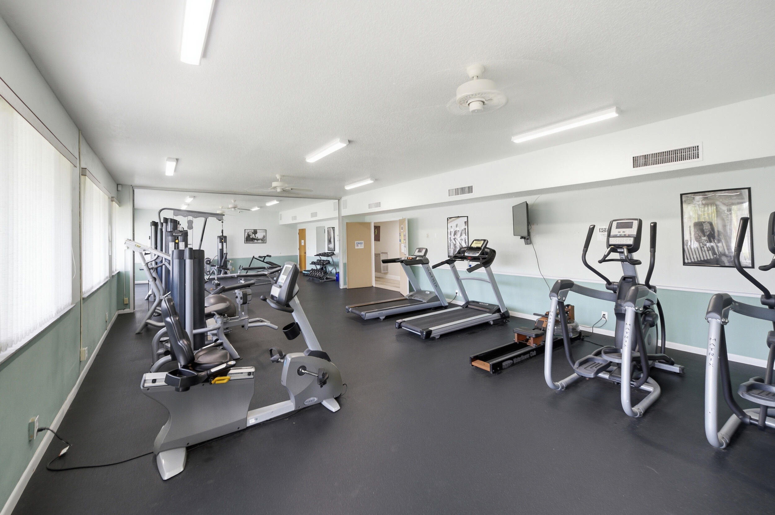 COCO WOOD LAKES SEC 1 - Residential Lease