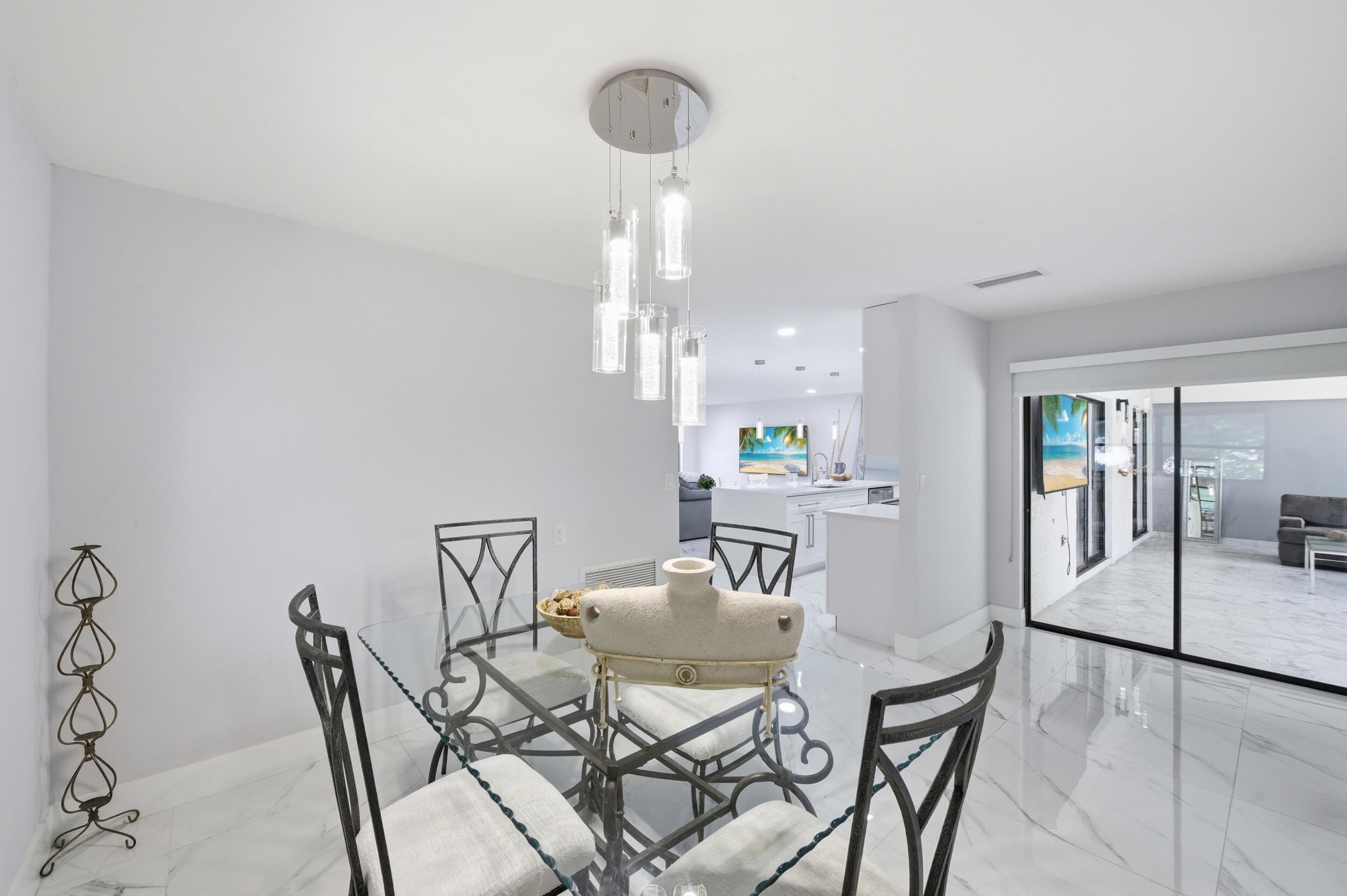 COCO WOOD LAKES SEC 1 - Residential Lease