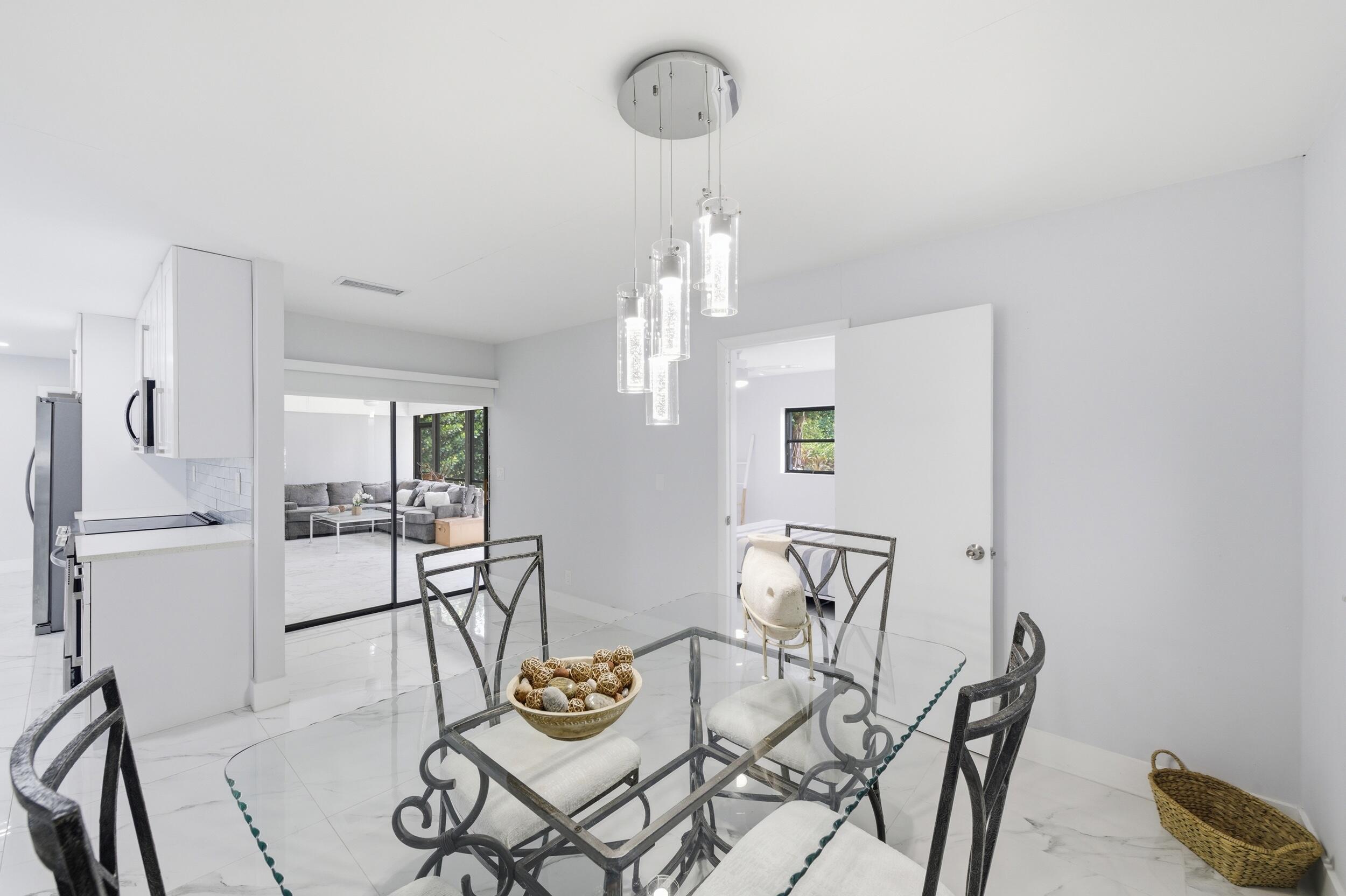 COCO WOOD LAKES SEC 1 - Residential Lease