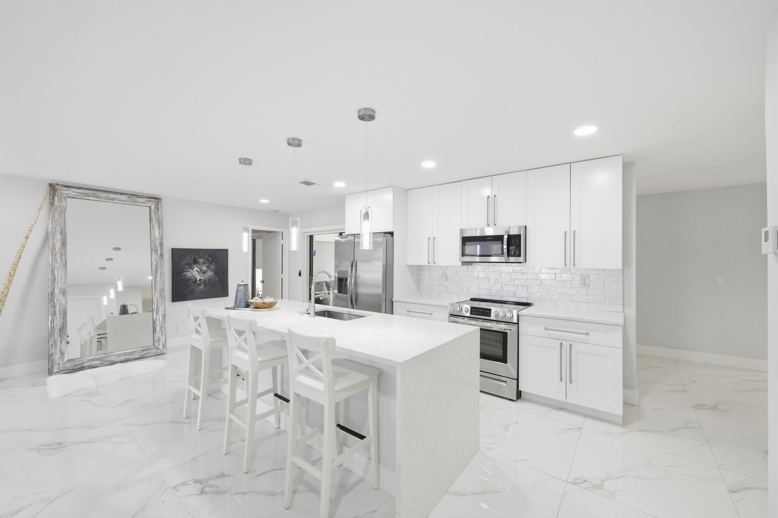 COCO WOOD LAKES SEC 1 - Residential Lease