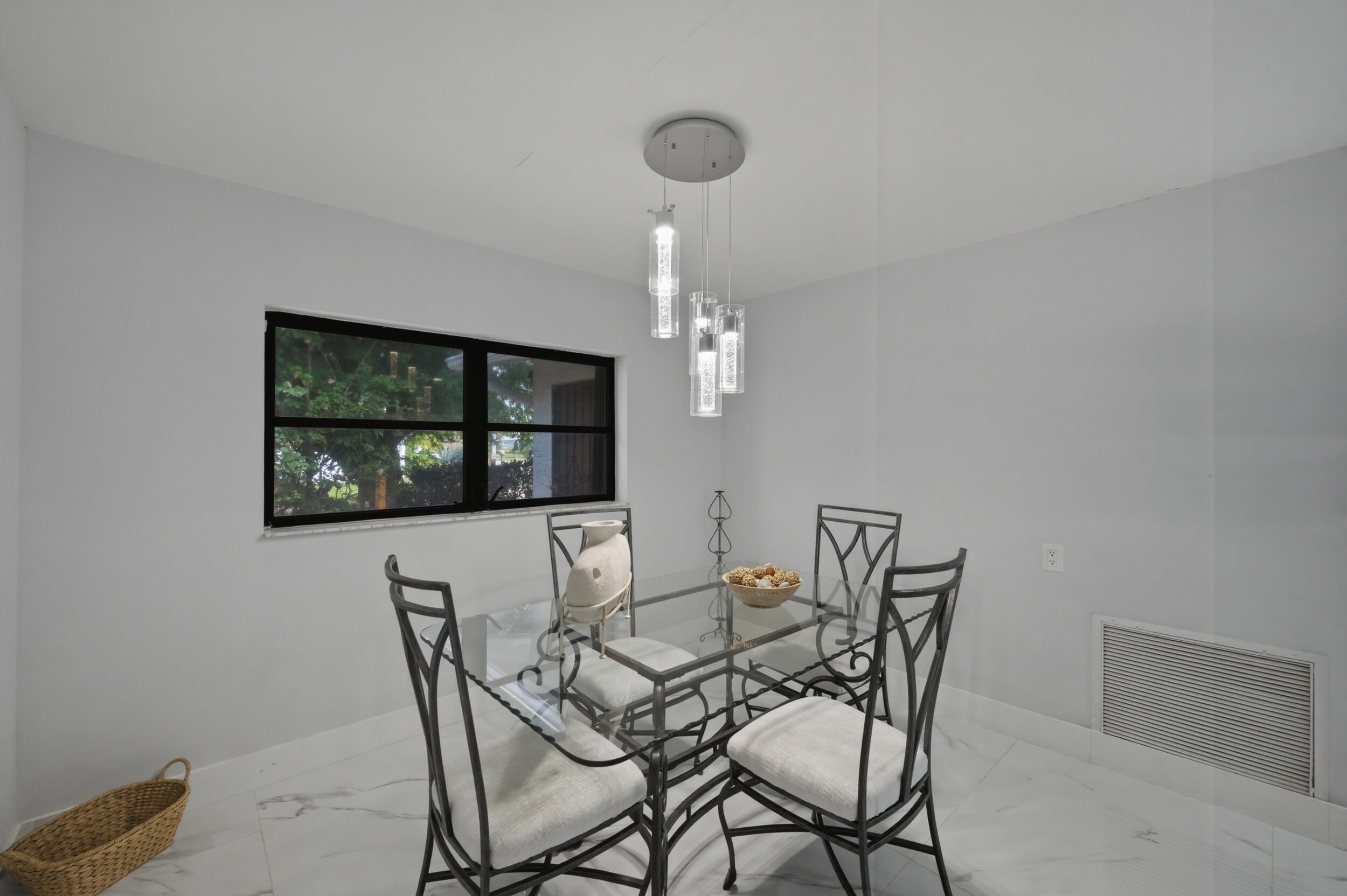 COCO WOOD LAKES SEC 1 - Residential Lease
