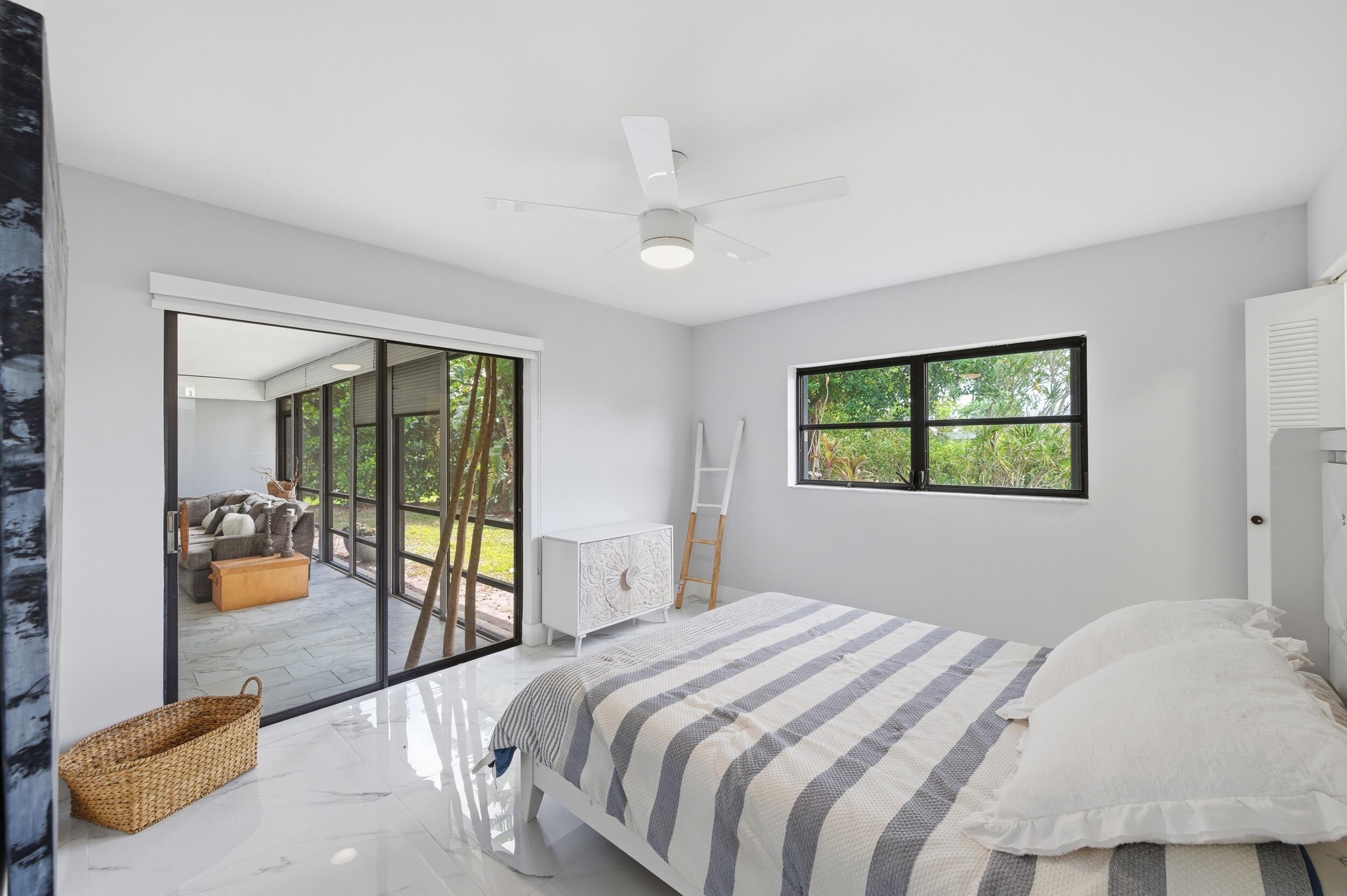 COCO WOOD LAKES SEC 1 - Residential Lease