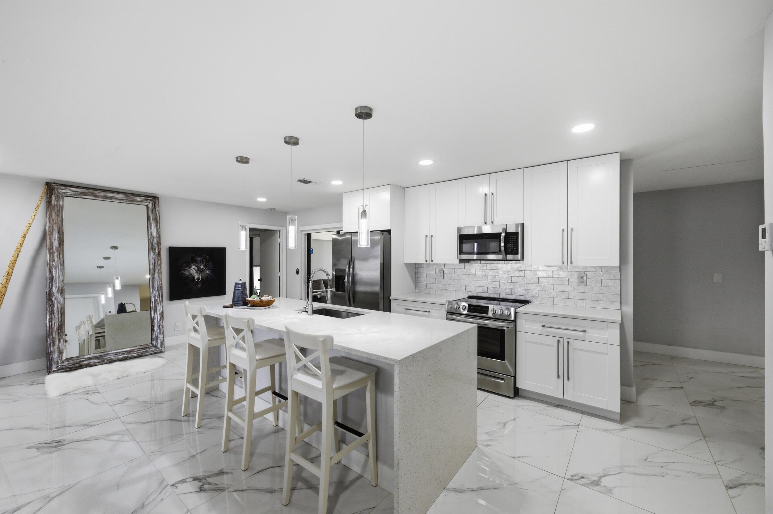 COCO WOOD LAKES SEC 1 - Residential Lease