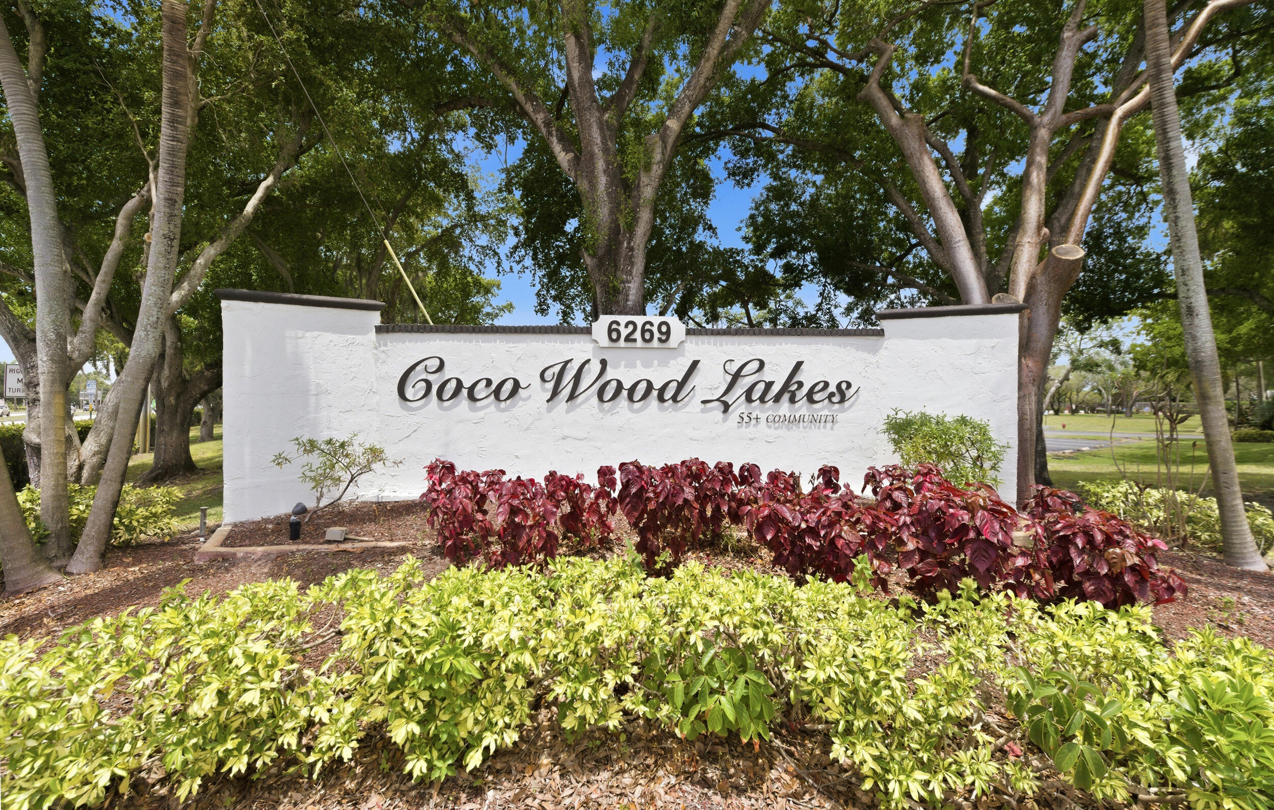 COCO WOOD LAKES SEC 1 - Residential Lease