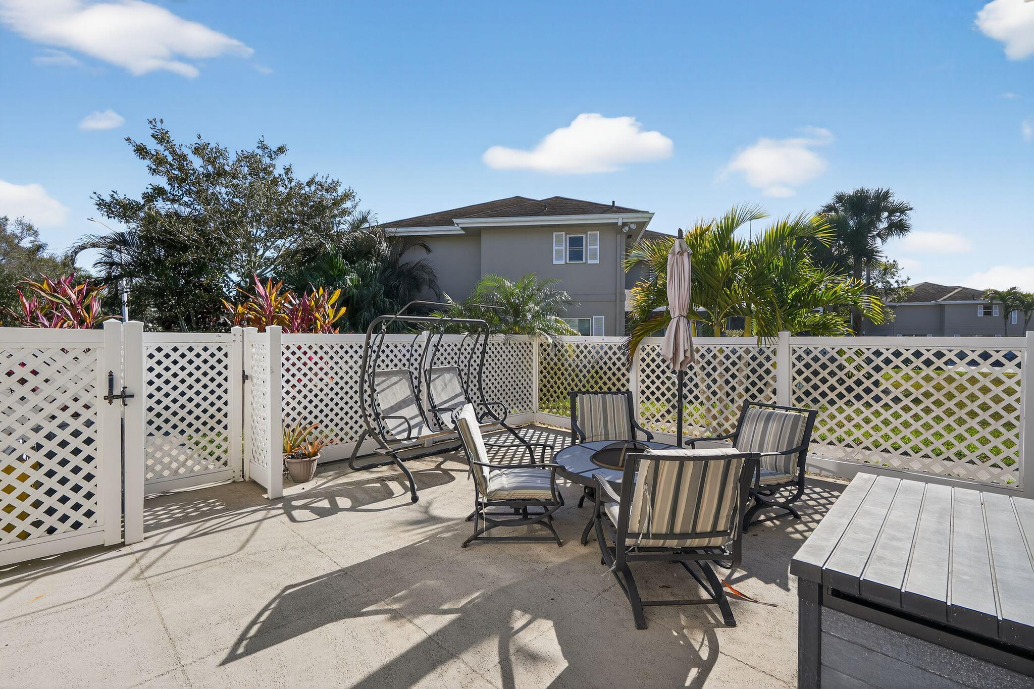 STAMFORD AT SUNSET TRACE (AKA MARTIN DOWNS PLAT 36 - Residential