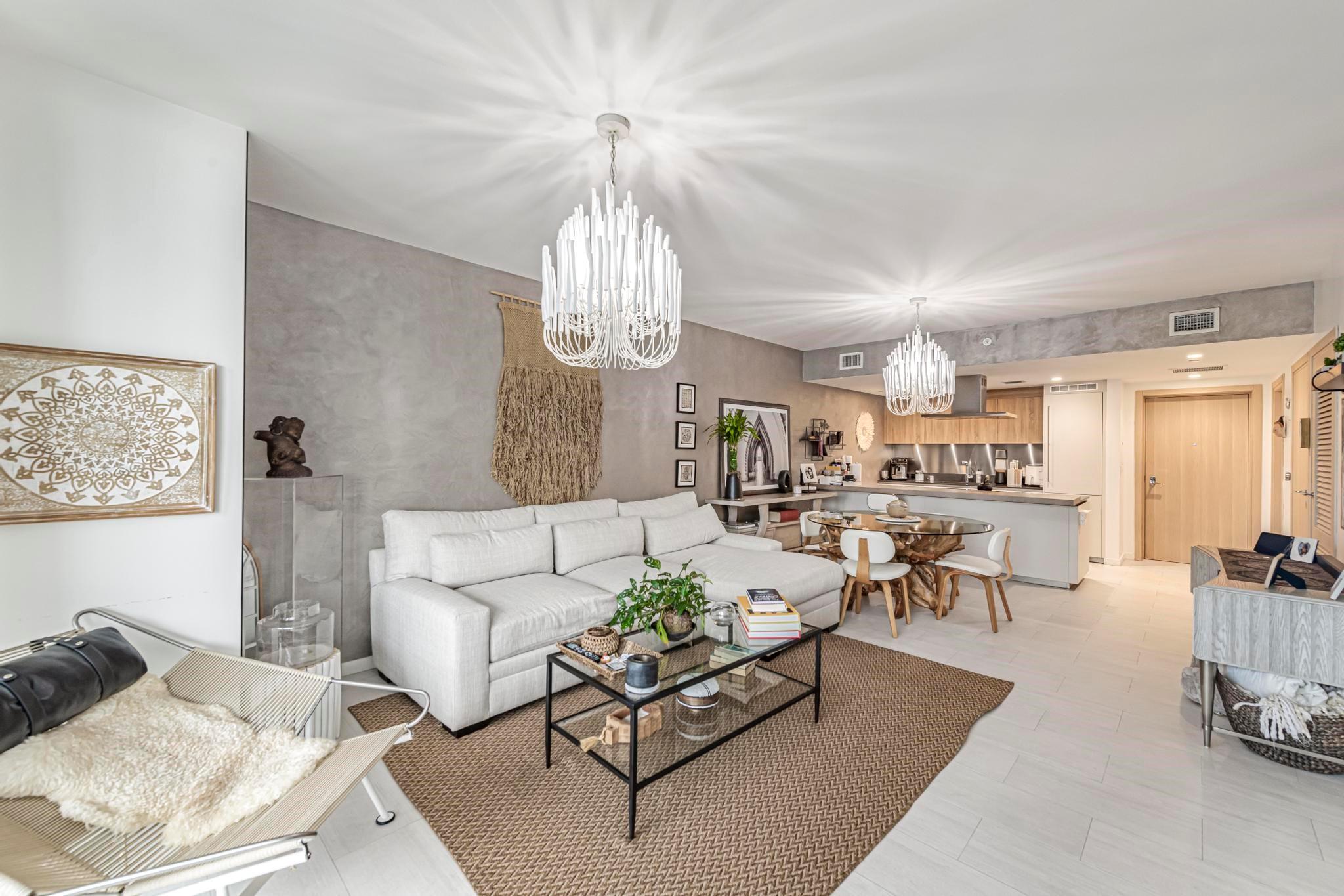 1000 Brickell Plz 4214
