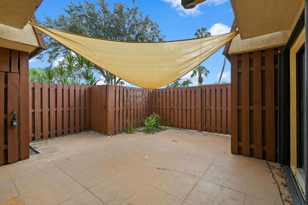 Photo of 825 Center Street #22c, Jupiter, FL 33458 (MLS # R11111204)