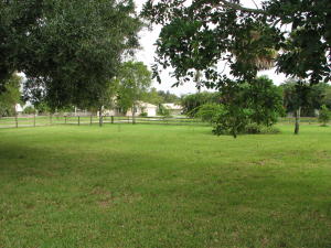 SADDLE TRAIL PARK OF WELL - Residential
