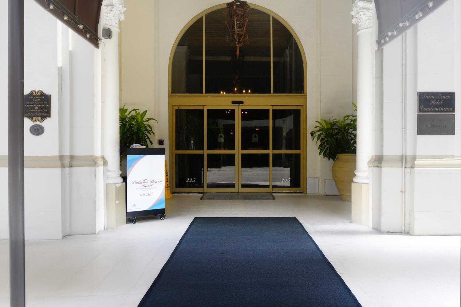 PALM BEACH HOTEL CONDO - Residential
