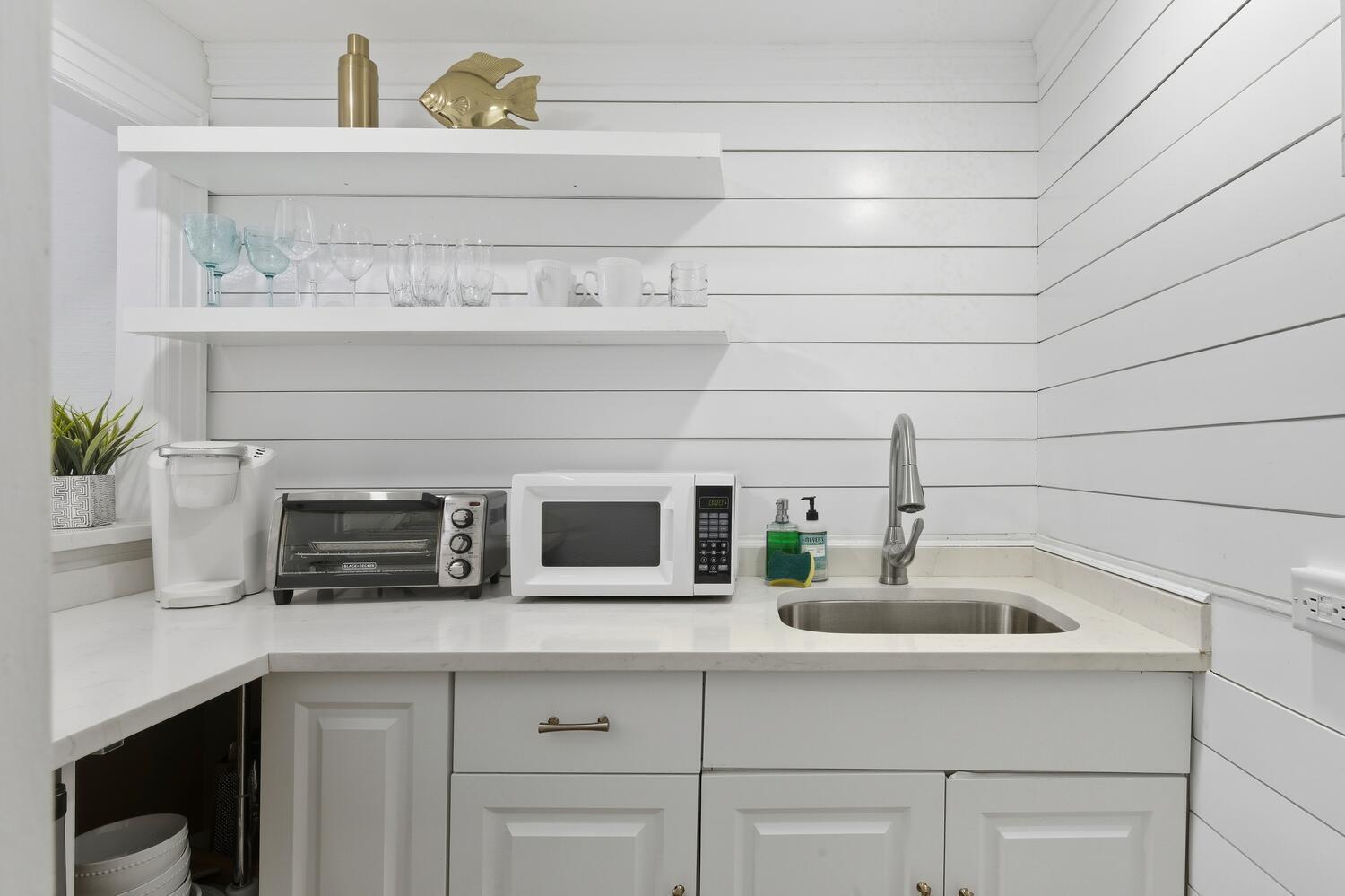 PALM BEACH HOTEL CONDO - Residential