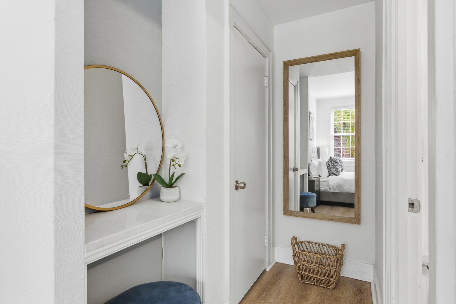 PALM BEACH HOTEL CONDO - Residential