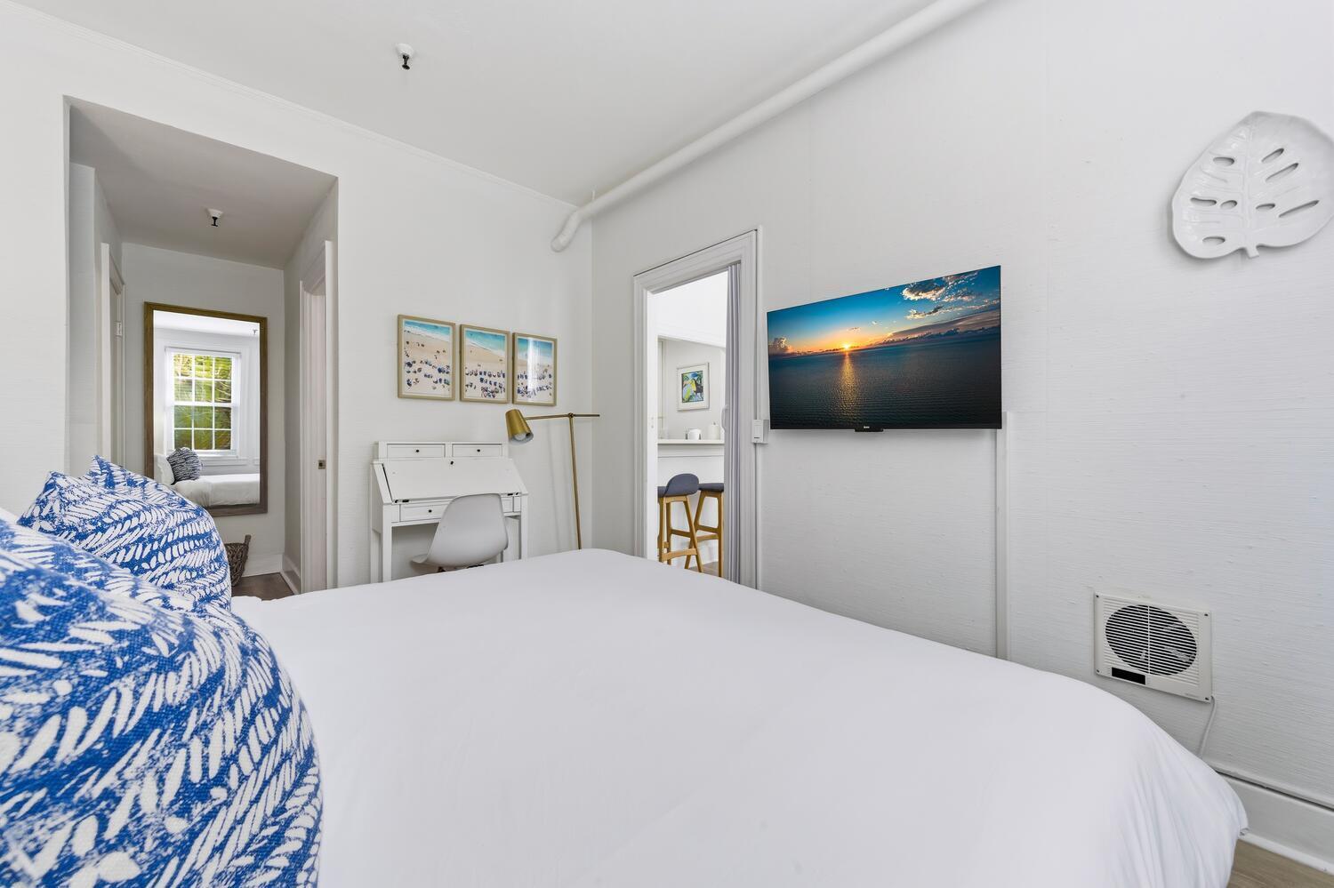 PALM BEACH HOTEL CONDO - Residential