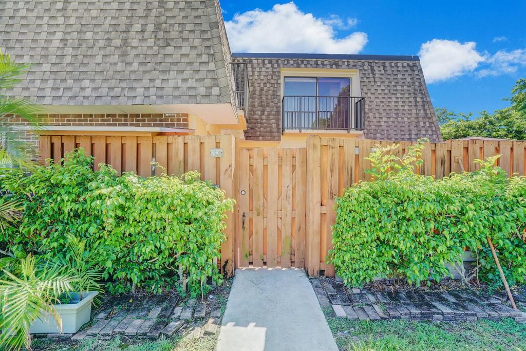 Photo of 2909 SW 22nd Circle #38c, Delray Beach, FL 33445 (MLS # R11024015)