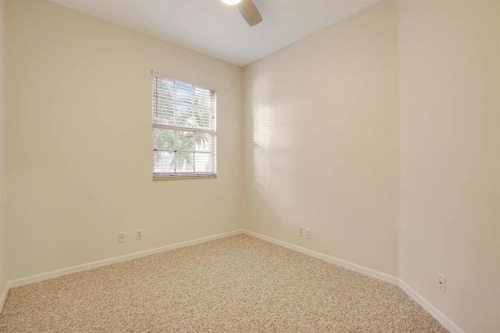 TEQUESTA TRACE CONDO - Residential